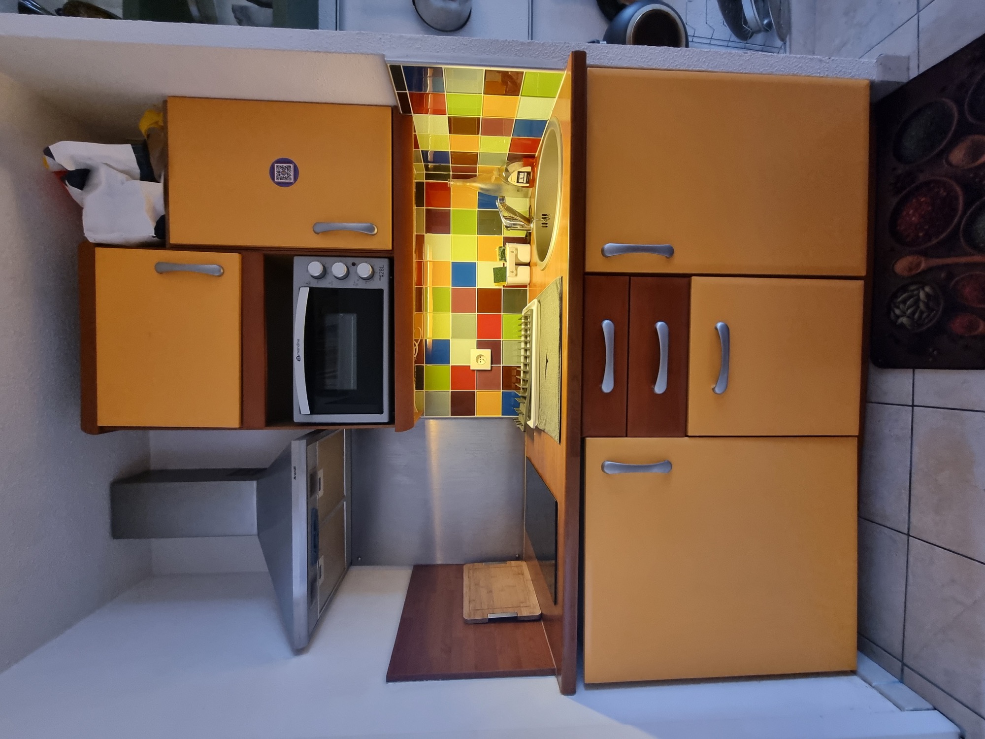 Cuisine équipée vue d'ensemble